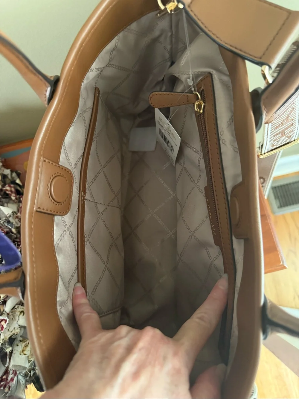 MICHAEL KORS NWT LUISA MEDIUM SIGNATURE LOGO SATCHEL Style #30R4G99S2V